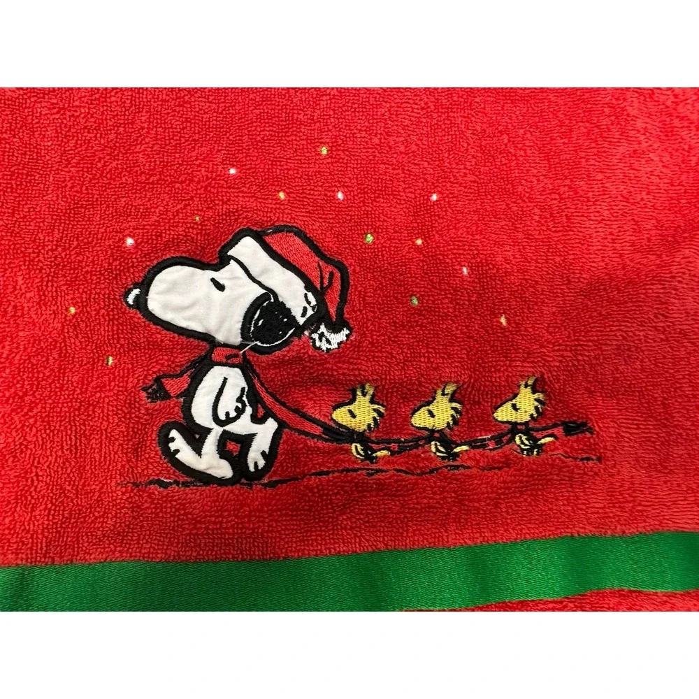 Snoopy And Woodstock Walking Christmas Bath Towel Red 2020 43